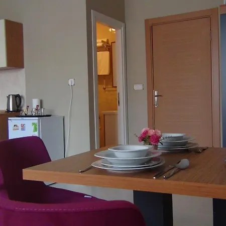 Aparthotel 134 *